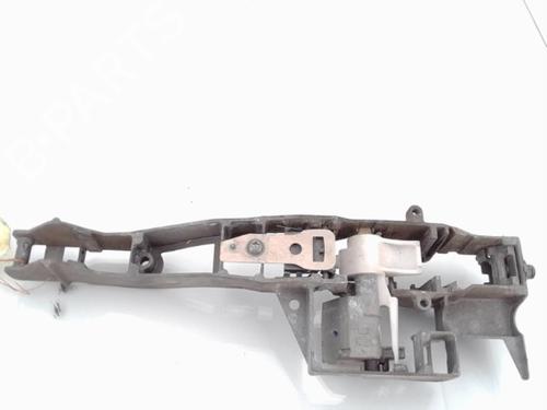 Used Support PEUGEOT 5008 (0U_, 0E_) 1.6 HDi (110 hp) 25351690