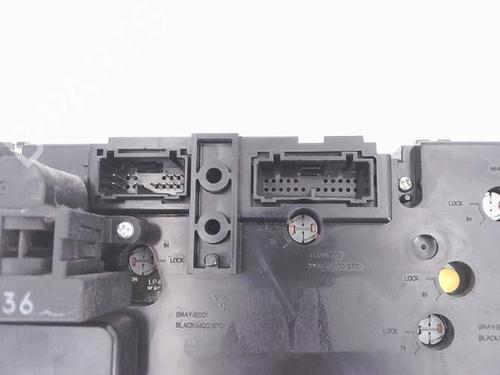 climate-control-volvo-xc90-i-275-2002-2003-2004-2005-2006-2007-2008-2009-2010-2011-2012-2013-2014-2015-25357033 main image