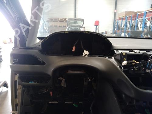 Used Dashboard Dashboard PEUGEOT 208 I (CA_, CC_) 1.2 VTI 82 (82 hp) 28680789 28680789