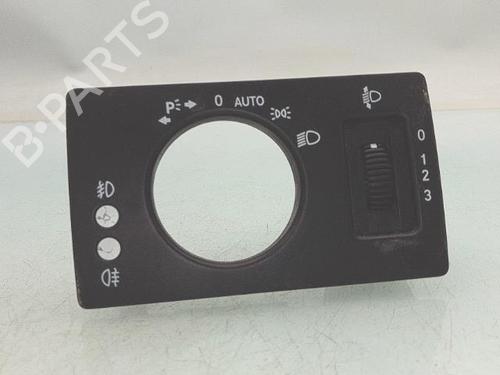 Used Headlight switch MERCEDES-BENZ B-CLASS Sports Tourer (W245) B 180 CDI (245.207) (109 hp) 31371066