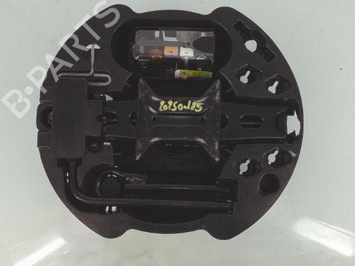 Used Jack Kit RENAULT TWINGO II (CN0_) 1.5 dCi (CN0E) (64 hp) 26892426