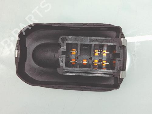Used Right front window switch Right front window switch PEUGEOT 306 Hatchback (7A, 7C, N3, N5) 1.4 (75 hp) 30726083 30726083