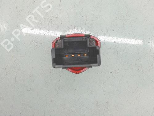 Used Warning switch Warning switch RENAULT CLIO II (BB_, CB_) 1.2 16V (BB05, BB0W, BB11, BB27, BB2T, BB2U, BB2V, CB05,... (75 hp) 32135873 32135873