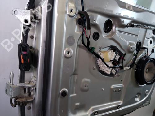 right-front-door-vw-golf-plus-v-5m1-521-2004-2005-2006-2007-2008-2009-2010-2011-2012-2013-25362921 main image