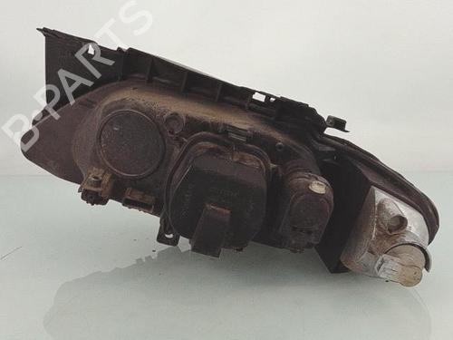 Used Right headlight Right headlight CITROËN XSARA (N1) 1.4 i (75 hp) 27154140 27154140
