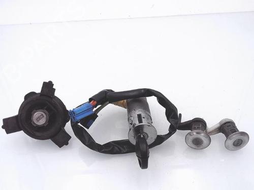 Clé de contact PEUGEOT 206 Hatchback (2A/C) 1.4 HDi eco 70 (68 hp) 25372354