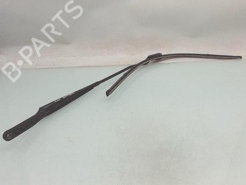 Used Front windshield wiper arm Front windshield wiper arm 36833777 36833777