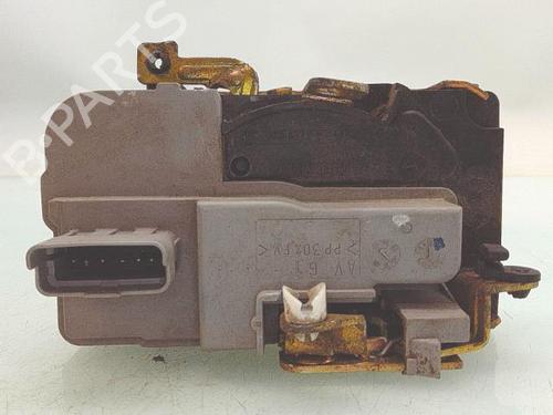 Used Front left lock PEUGEOT 306 Break (7E, N3, N5) 2.0 HDI 90 (90 hp) 31330819