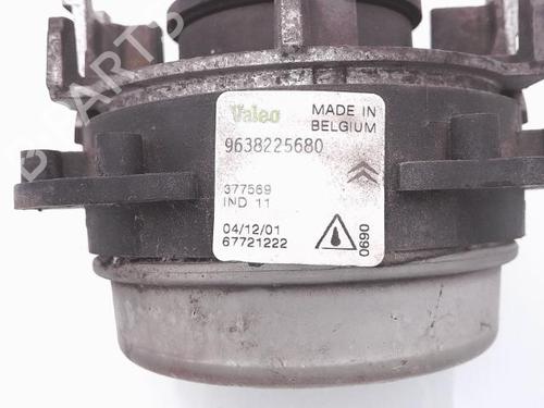Used Right front fog light Right front fog light 25366217 25366217