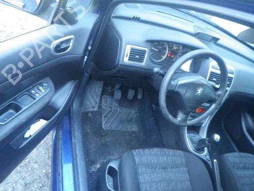 Left mirror PEUGEOT 307 (3A/C) 2.0 HDi 110 | BP25351145C26 