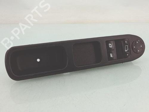 Used Left front window switch PEUGEOT 207 (WA_, WC_) 1.4 (73 hp) 30194415