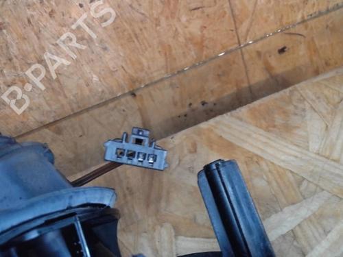 Used Left mirror PEUGEOT 206 Hatchback (2A/C) 1.4 HDi eco 70 (68 hp) 25359229