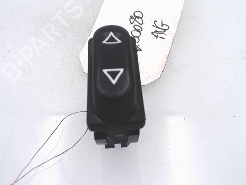 Used Left front window switch PEUGEOT 306 Hatchback (7A, 7C, N3, N5) 1.4 (75 hp) 25366019