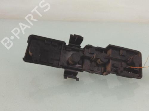 lamp-holder-peugeot-206-sw-2ek-2002-27663629 main image