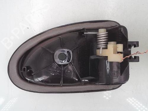 Used Front left interior door handle Front left interior door handle RENAULT CLIO II (BB_, CB_) 1.4 16V (B/CB0P, BB13) (98 hp) 25353848 25353848