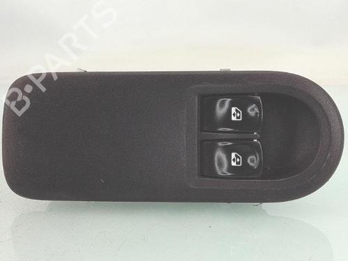Interrupteur de vitre avant gauche RENAULT CLIO III (BR0/1, CR0/1) 1.5 dCi (BR17, CR17) (86 hp) 30590911