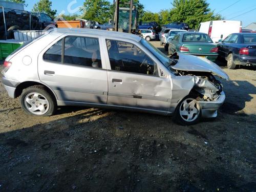 Højre baglygte PEUGEOT 306 Hatchback (7A, 7C, N3, N5) 1.9 D | BP25358550C35 