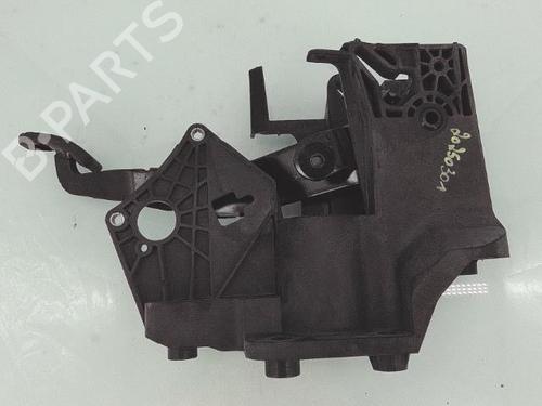 Used Break pedal Break pedal RENAULT TWINGO III (BCM_, BCA_) 0.9 TCe 90 (BCM9, BCM2) (90 hp) 29477465 29477465