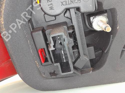 Used Right taillight Right taillight PEUGEOT 206 Hatchback (2A/C) 1.4 HDi eco 70 (68 hp) 27212517 27212517
