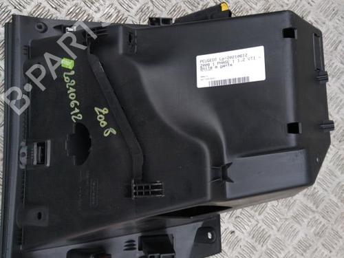 glove-box-peugeot-2008-i-cu_-2013-25351609 main image