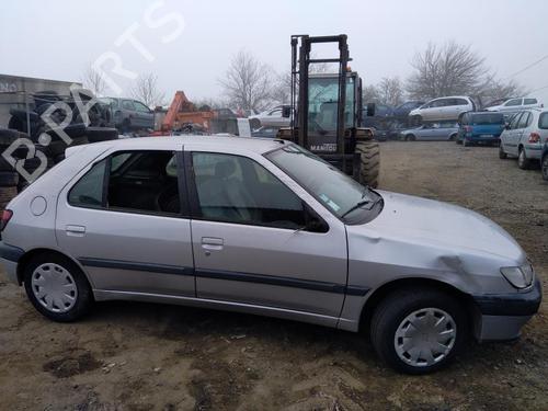 Left headlight PEUGEOT 306 Hatchback (7A, 7C, N3, N5) 1.8 | BP25365084C28 
