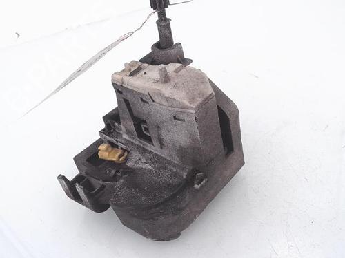 Serrure avant gauche RENAULT CLIO II (BB_, CB_) 1.2 (BB0A, BB0F, BB10, BB1K, BB28, BB2D, BB2H, CB0A,... (58 hp) 25353031