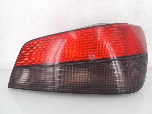 Højre baglygte PEUGEOT 306 Hatchback (7A, 7C, N3, N5) 1.9 D (68 hp) 25368228