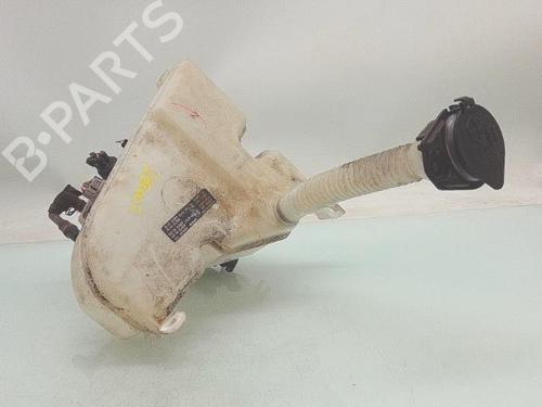 Used Windscreen washer tank LEXUS IS II (_E2_) 220d (ALE20) (177 hp) 31956617
