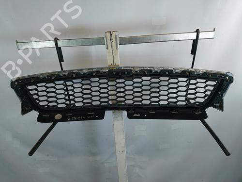 Used Grille Grille CHEVROLET CAPTIVA (C100, C140) 2.2 D 4WD (184 hp) 32135896 32135896