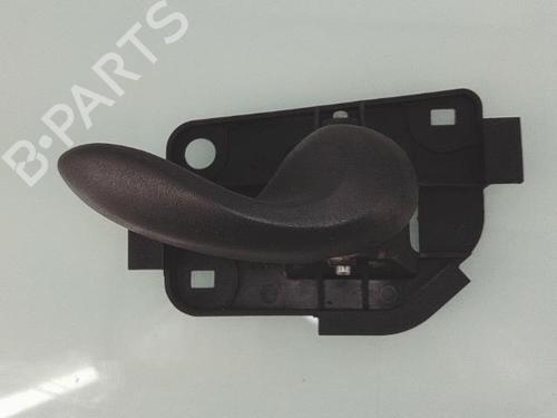 Used Front right interior door handle FIAT PUNTO (188_) 1.2 60 (188.030, .050, .130, .150, .230, .250) (60 hp) 25353587