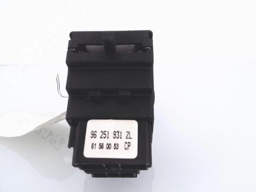 Used Switch Switch PEUGEOT 406 Break (8E/F) 2.1 TD 12V (109 hp) 25355237 25355237