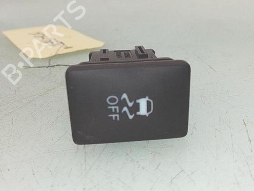 switch-toyota-aygo-_b4_-2014-34538134 main image