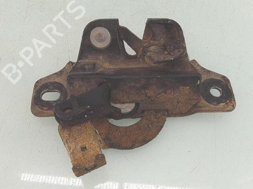 Used Tailgate lock PEUGEOT PARTNER Box Body/MPV (5_, G_) 1.9 D (69 hp) 30646361