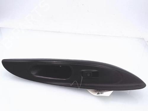 Used Right front window switch HYUNDAI H-1 / STAREX Bus (A1) 2.5 CRDi (140 hp) 25354666