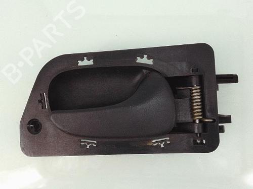 Used Front right interior door handle RENAULT LAGUNA I (B56_, 556_) 1.9 dTi (B56J) (98 hp) 25353630