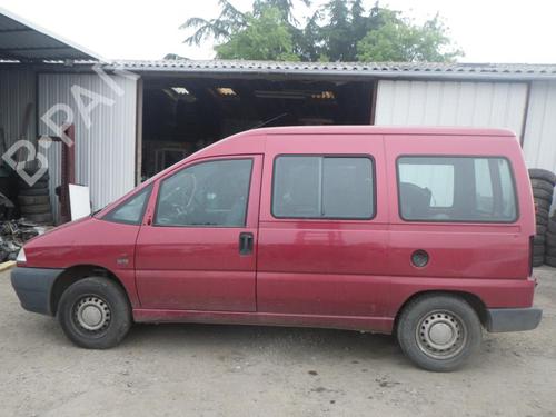 Left front indicator FIAT SCUDO Van (220_) 1.9 TD | BP25372827C32 
