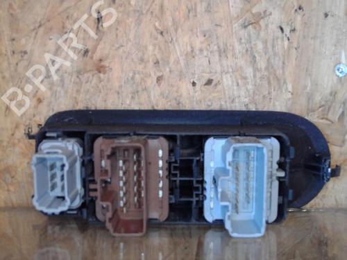Used Switch RENAULT SCÉNIC II (JM0/1_) 1.6 (JM0C, JM0J, JM1B) (113 hp) 25365420