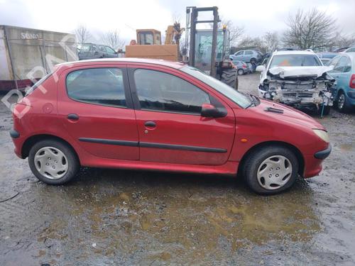 Faro izquierdo PEUGEOT 206 Hatchback (2A/C) 1.9 D | BP25358970C28 
