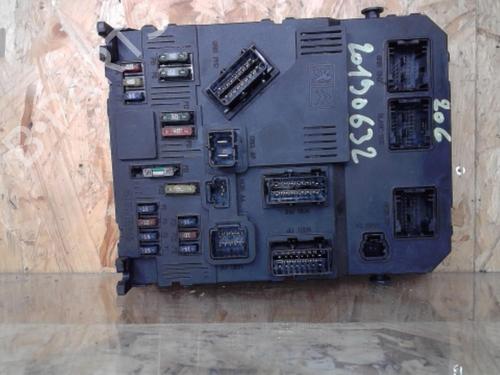 Used Fuse box Fuse box 25359535 25359535