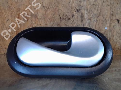 Used Front right interior door handle Front right interior door handle DACIA SANDERO 1.4 (BS0C, BS0A, BS0G, BS1F, BS0E) (75 hp) 25366828 25366828