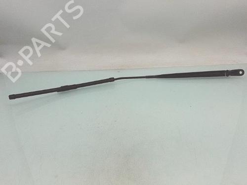 front-windshield-wiper-arm-renault-clio-iii-br01-cr01-2005-2006-2007-2008-2009-2010-2011-2012-2013-2014-31259409 main image