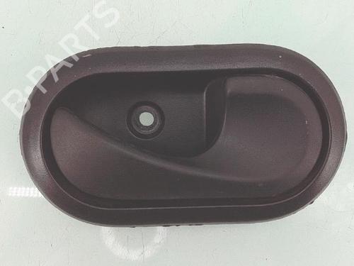 Used Front right interior door handle DACIA SANDERO 1.4 (BS0C, BS0A, BS0G, BS1F, BS0E) (75 hp) 30110001
