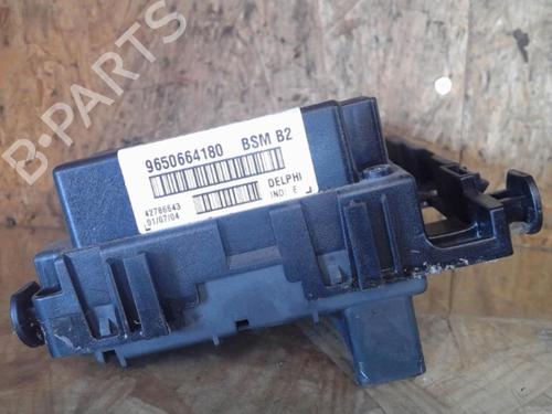 Used Fuse box PEUGEOT 206 Hatchback (2A/C) 1.4 i (75 hp) 25366696
