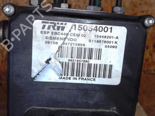 Used ABS pump PEUGEOT 407 (6D_) 2.0 HDi 135 (6DRHRH, 6DRHRE, 6DRHRG, 6DRHRJ) (136 hp) 25366845