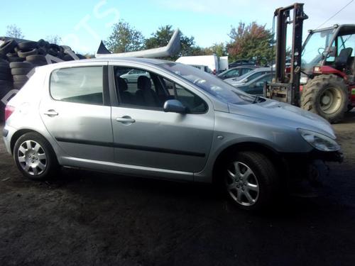 Left mirror PEUGEOT 307 (3A/C) 2.0 HDi 110 | BP25365443C26 