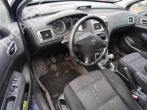 Fuse box PEUGEOT 307 Break (3E) 2.0 HDI 110 | BP25361699E1 - Image 5