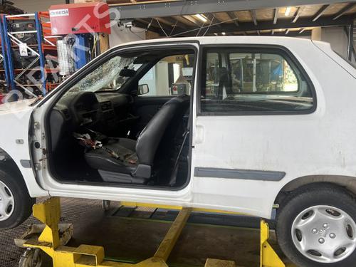Højre forlygte PEUGEOT 106 II (1A_, 1C_) 1.5 D | BP25349903C29 