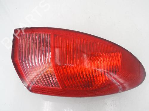 Used Left taillight ALFA ROMEO 147 (937_) 1.9 JTD (937.AXD1A, 937.BXD1A, 937.AXV1A, 937.BXB1A,... (115 hp) 25360155