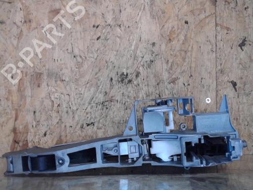 Używane Klamka zewnętrzna drzwi przednich lewych CITROËN C3 II (SC_) 1.6 HDi (92 hp) 25373333