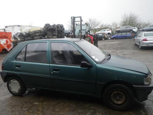 Right headlight PEUGEOT 106 I (1A, 1C) 1.4 D | BP25361326C29 